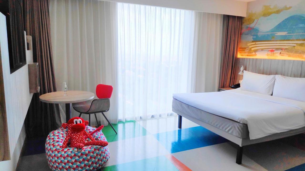 Ibis Styles Bandung Grand Central Екстериор снимка