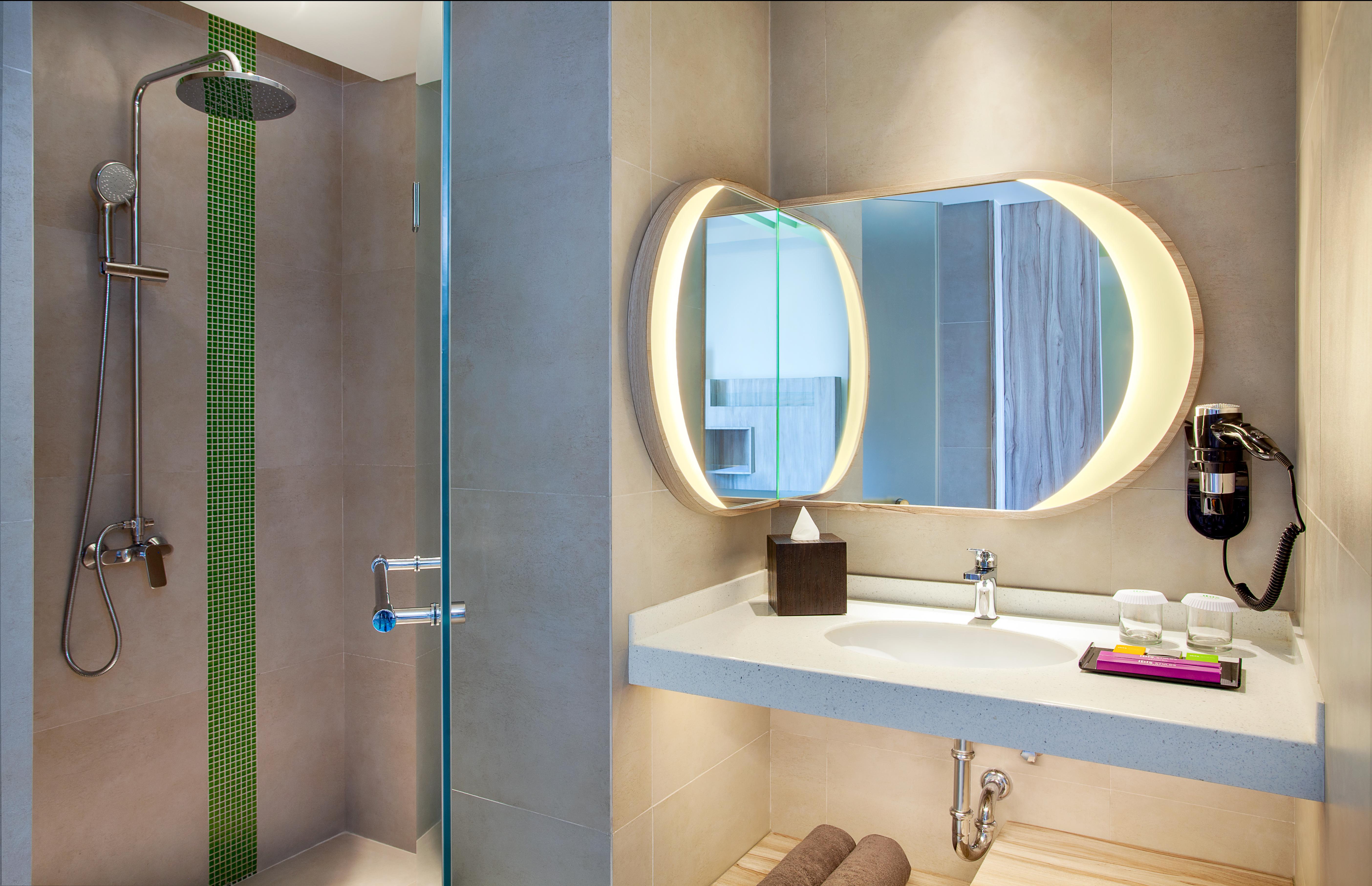 Ibis Styles Bandung Grand Central Екстериор снимка