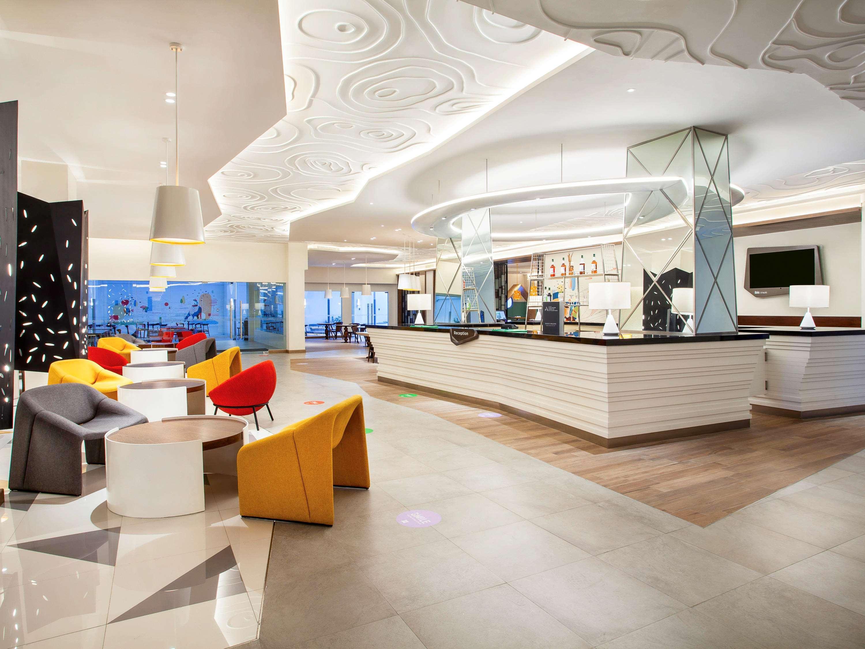 Ibis Styles Bandung Grand Central Екстериор снимка